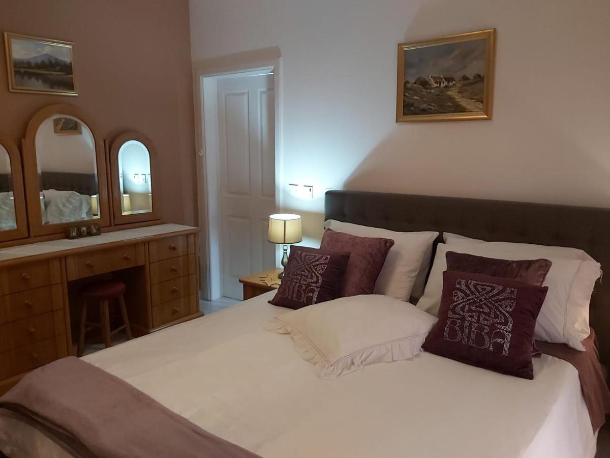 Manor Court Luxury Apartment St. Paul's Bay Buitenkant foto