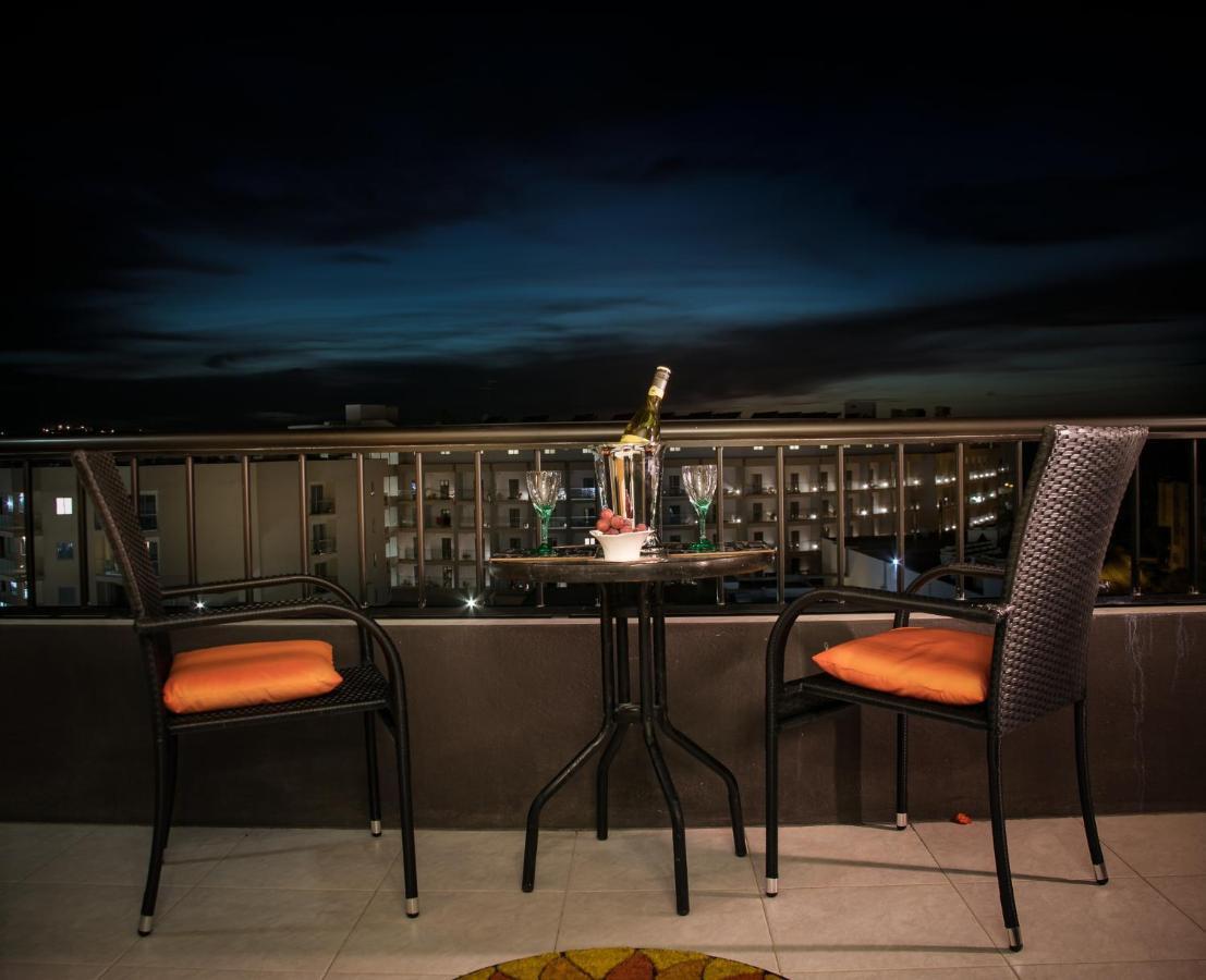 Manor Court Luxury Apartment St. Paul's Bay Buitenkant foto